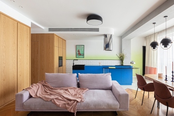 Харизматичный интерьер квартиры в стиле мемфис